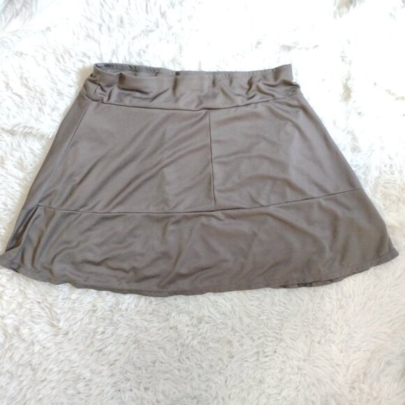 Women’s Taupe Tennis Skort – Size 3XL - Picture 2 of 2